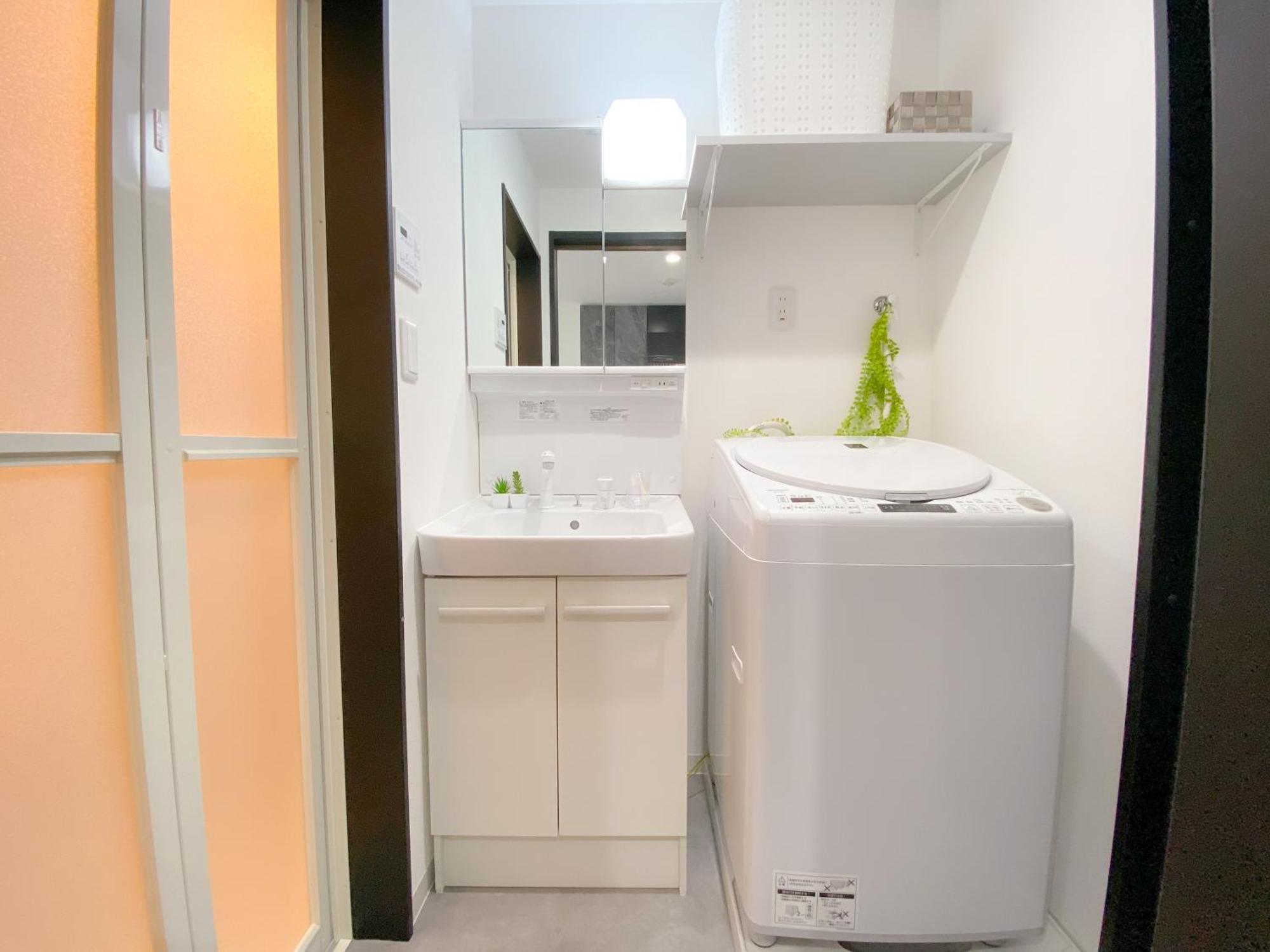 Residential Hotel Glitter Usjまで1駅5分 Osaka Exteriör bild