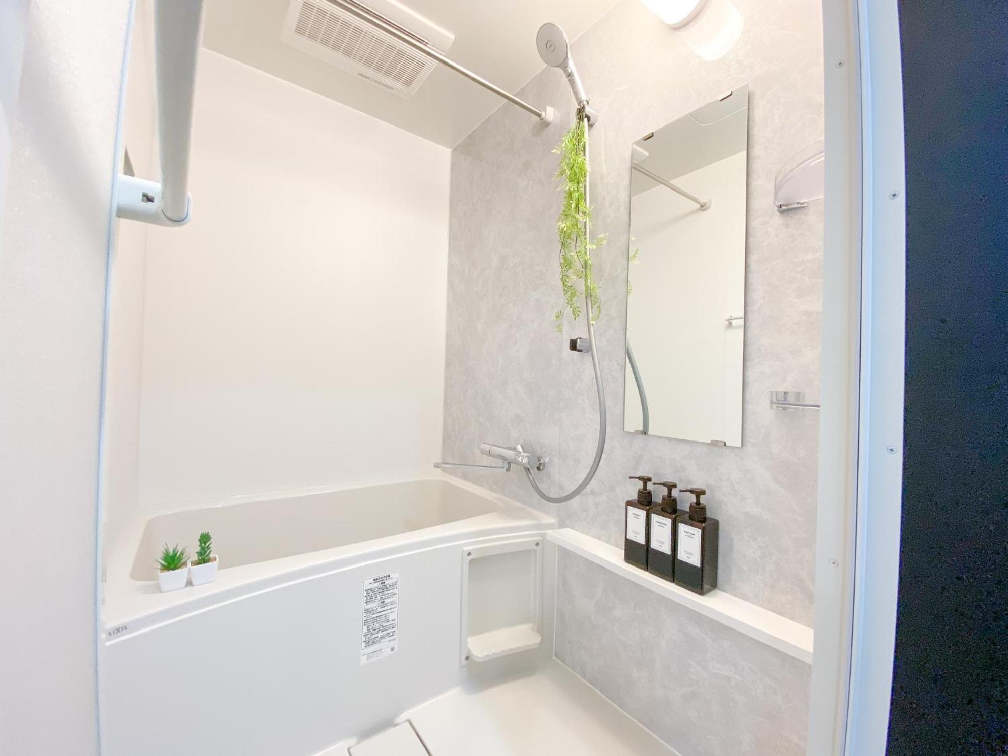 Residential Hotel Glitter Usjまで1駅5分 Osaka Exteriör bild