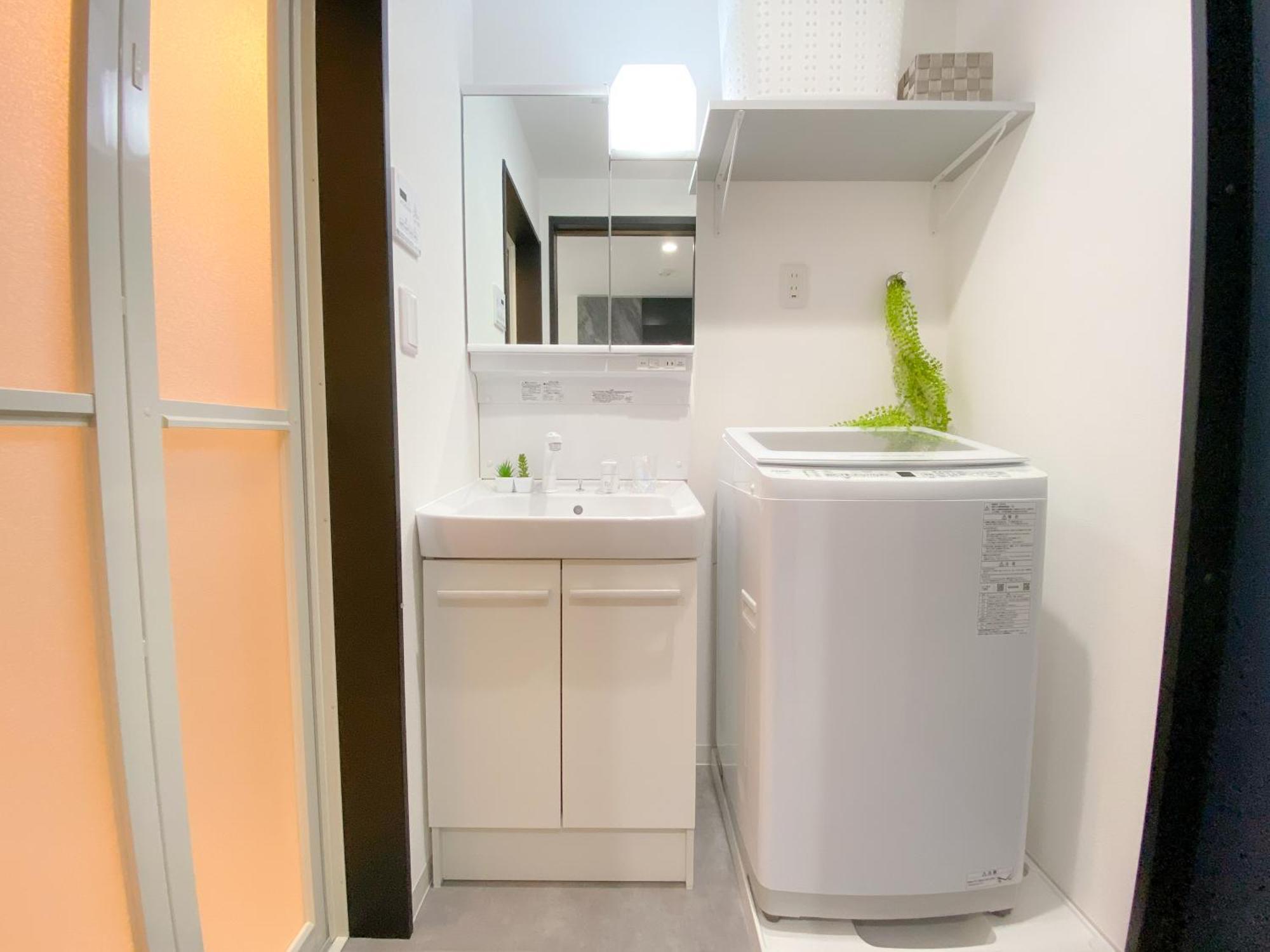 Residential Hotel Glitter Usjまで1駅5分 Osaka Exteriör bild